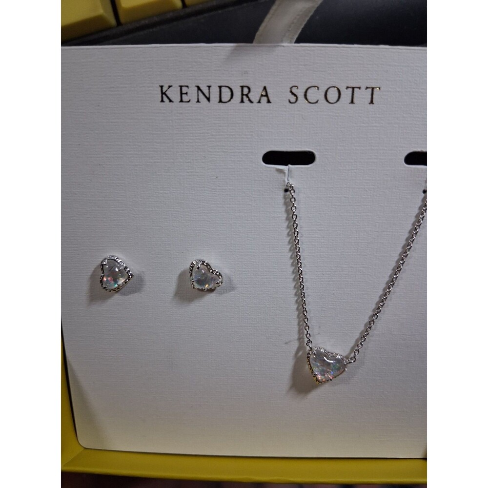 Kendra Scott Anna Enamel Gift Set Earring Rhodium White Opal Necklace Hearts NOS